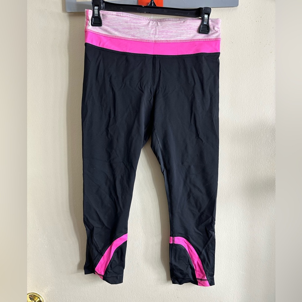 Lululemon Capri workout pants
